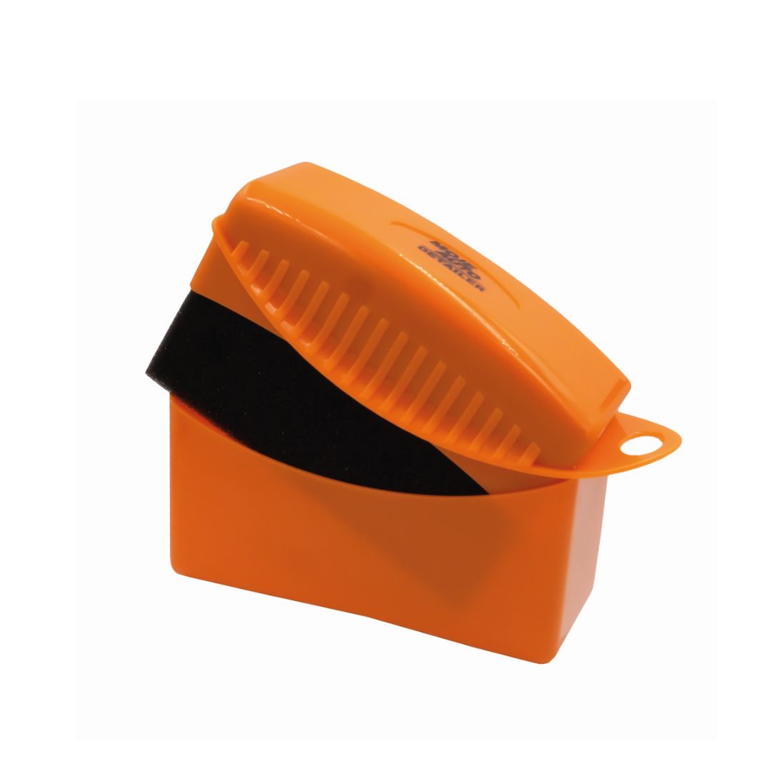Carshine MA Tire Dressing Applicator orange